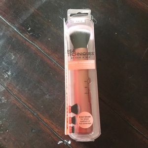 Real techniques makeup brush
